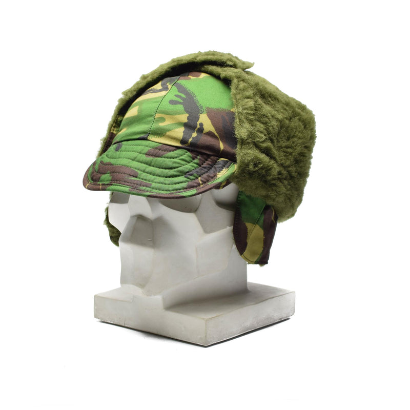 Chapeau d'hiver original des forces armées britanniques à oreilles pliantes DPM camouflage boisé