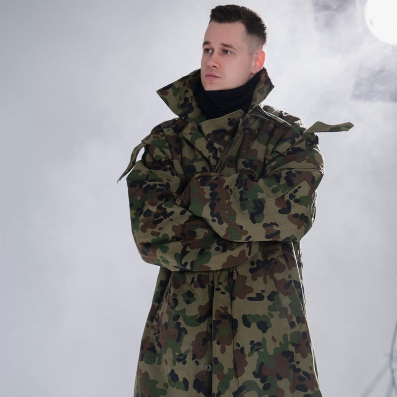 Véritable veste militaire BDU de l'armée roumaine Parka M93 combat camo leaf NEUF